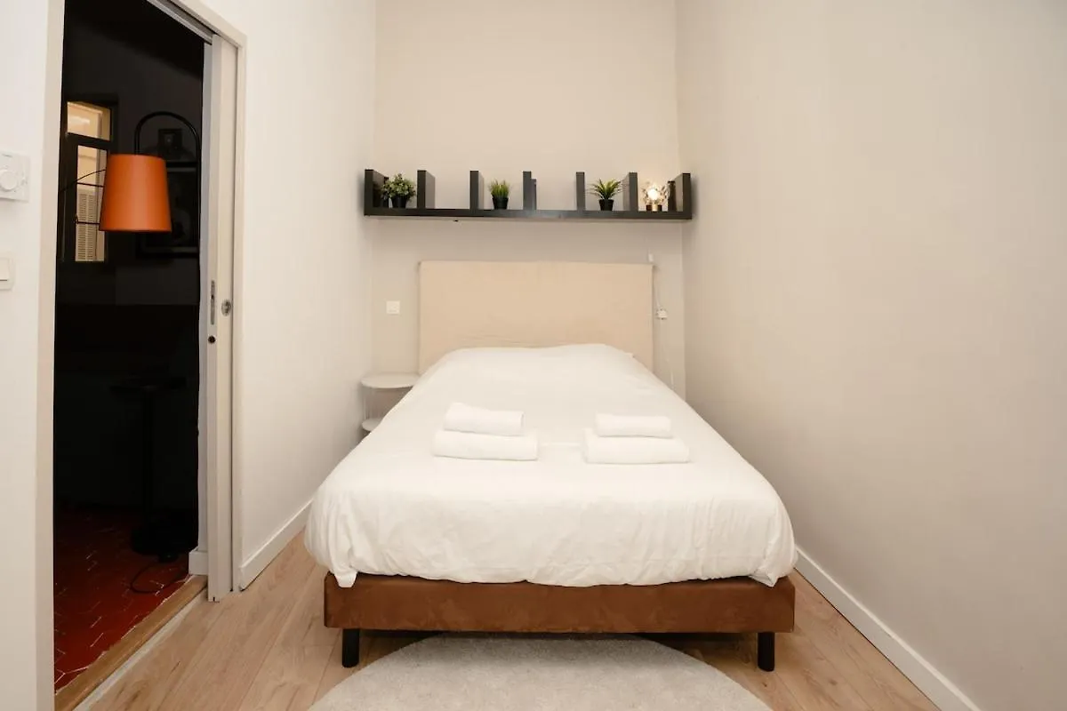 Elegance And Calm In Aix City Center Экс-ан-Прованс Апартаменты
